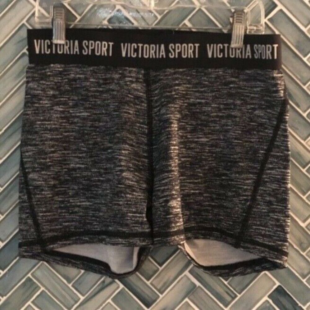 VICTORIA'S SECRET SPORT ACTIVE BOOTY TRAINING WORKOUT HOT SHORTS MED BLACK WHITE